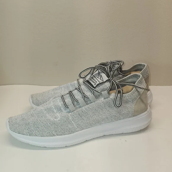 Men's Gray Athletic Shoes - Picture 3 of 6